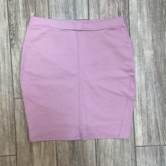 Charlotte Russe Asymmetrical Mini Pencil Skirt - Picture 3 of 4